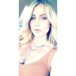 Meet your Posher, Kaitlyn